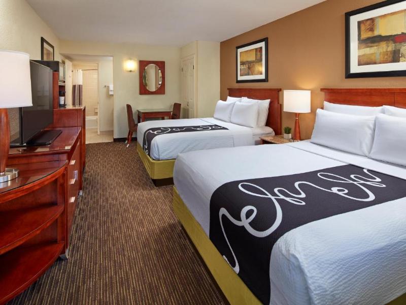 Mission View Inn & Suites San Diego image