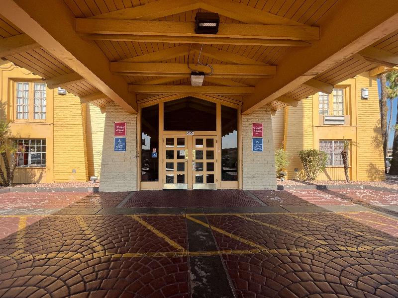 Motel 6 Phoenix AZ - Midtown