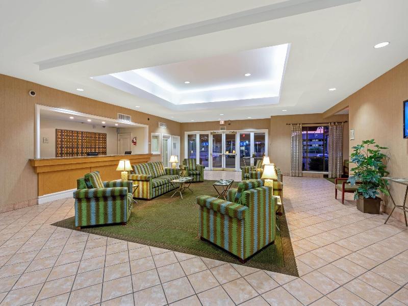 Travelodge by Wyndham Phoenix North image