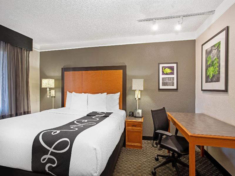 La Quinta Inn Tucson East image