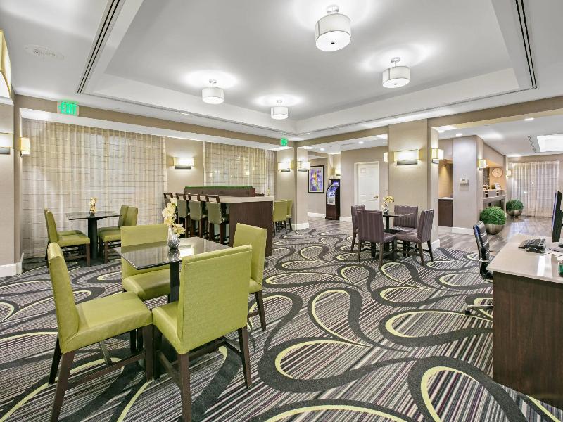 La Quinta inn & Suites DFW Airport South/Irving image