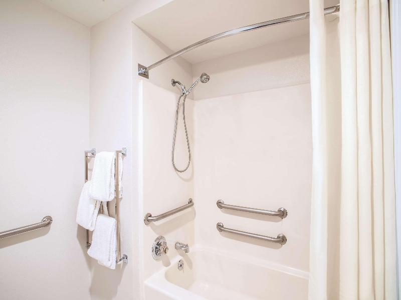 La Quinta inn & Suites DFW Airport South/Irving image
