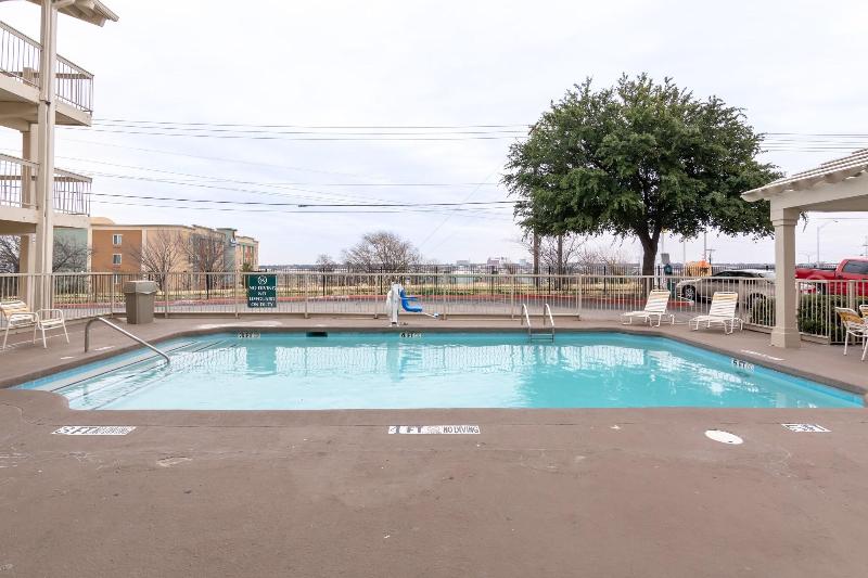 Studio 6 Fort Worth West Medical Center image