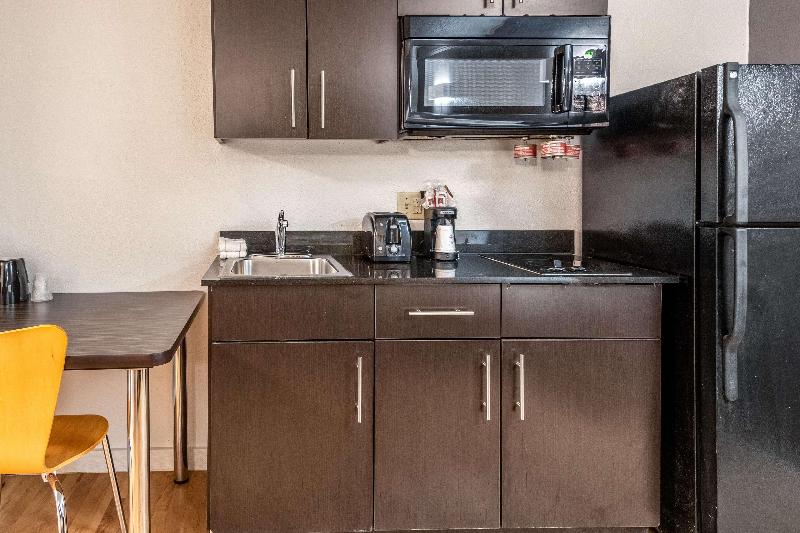 Studio 6 Fort Worth West Medical Center image