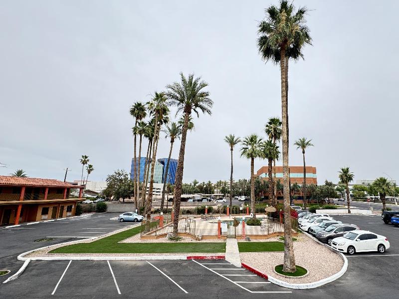 Howard Johnson by Wyndham Phoenix Arpt/Downtown  — general view