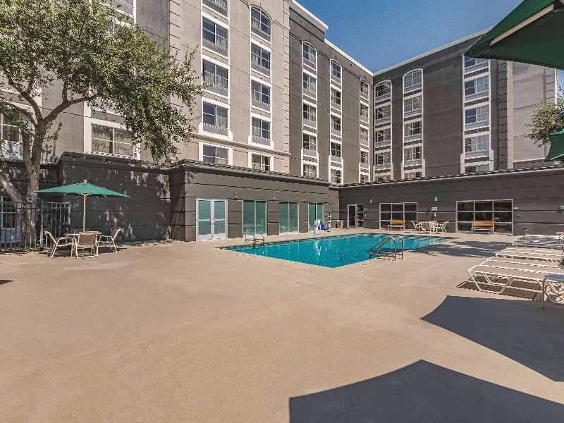 La Quinta Inn & Suites San Antonio Downtown image