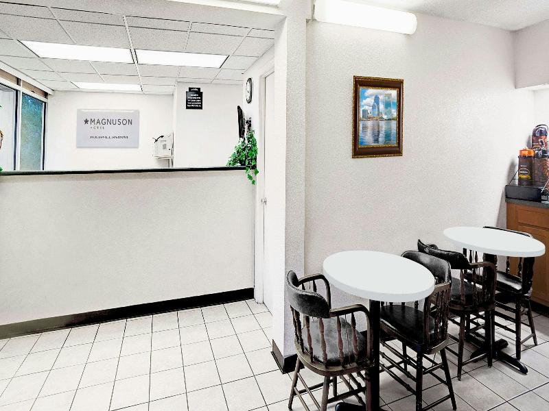 Magnuson Hotel Jacksonville Downtown image