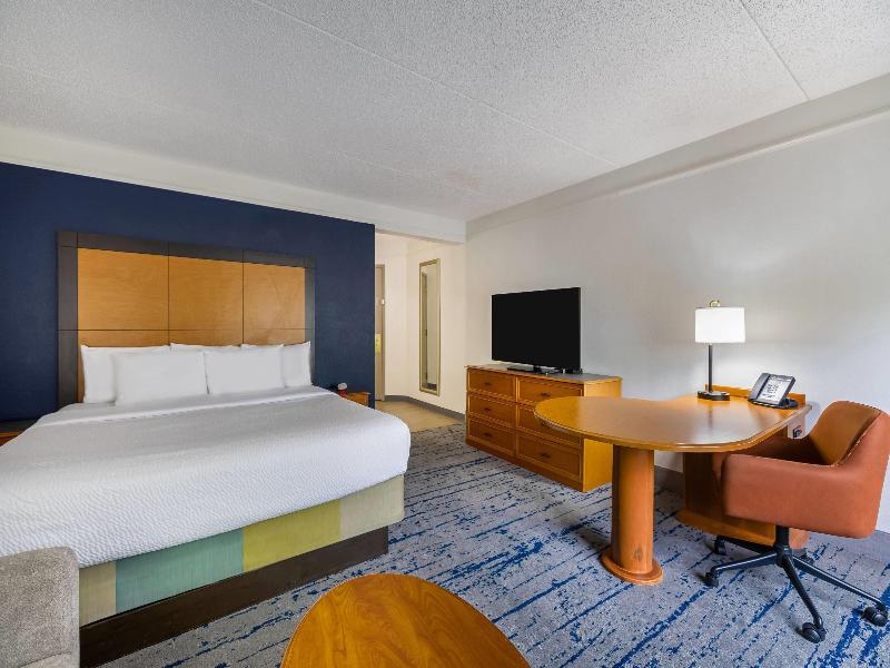 1 King Bed, Executive Room, Non-Smoking