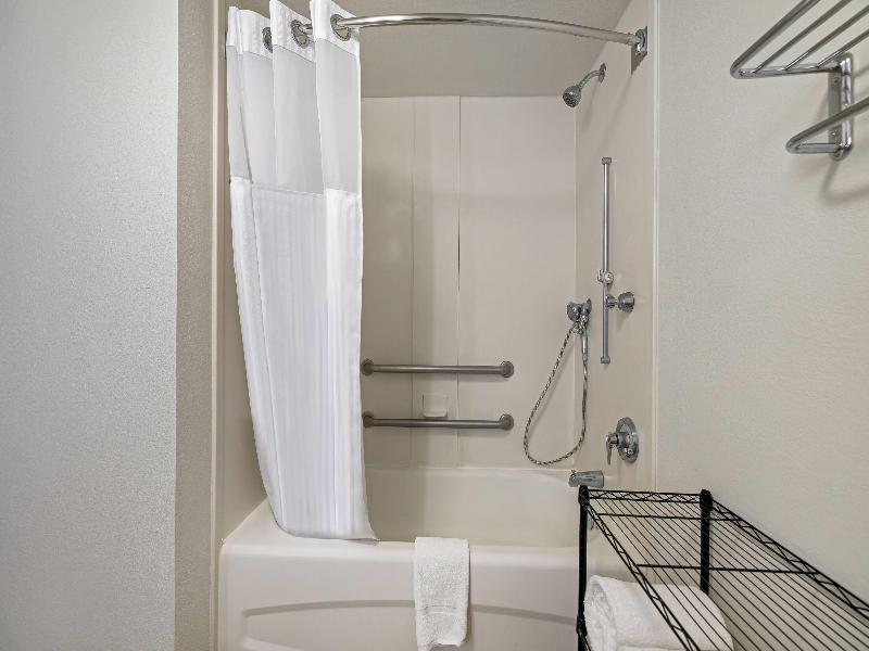 1 King Bed, Mobility/Hearing Impaired Accessible Room, Non-Smoking