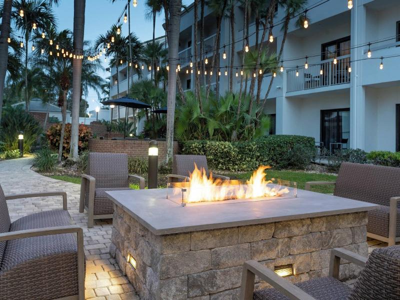 Courtyard West Palm Beach image