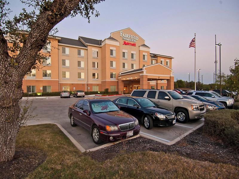 Fairfield Inn & Suites San Antonio North/Stone Oak image