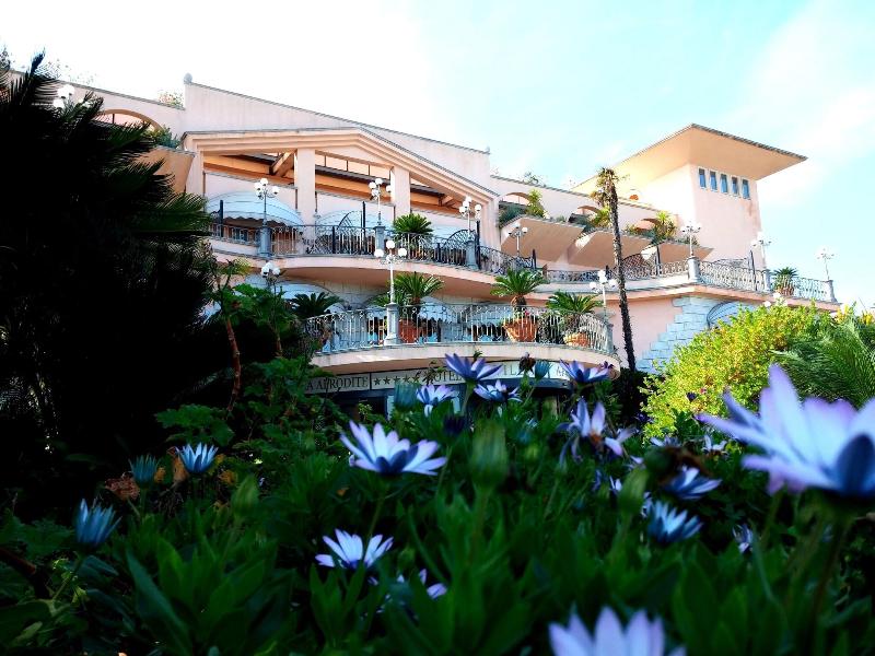 Villa Afrodite image
