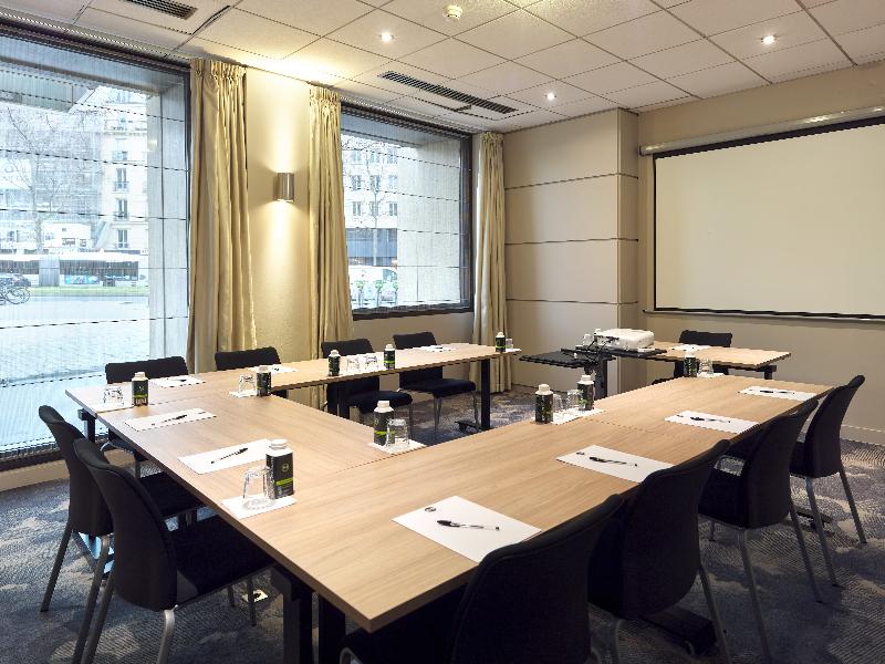 B&B HOTEL Paris 17 Batignolles image