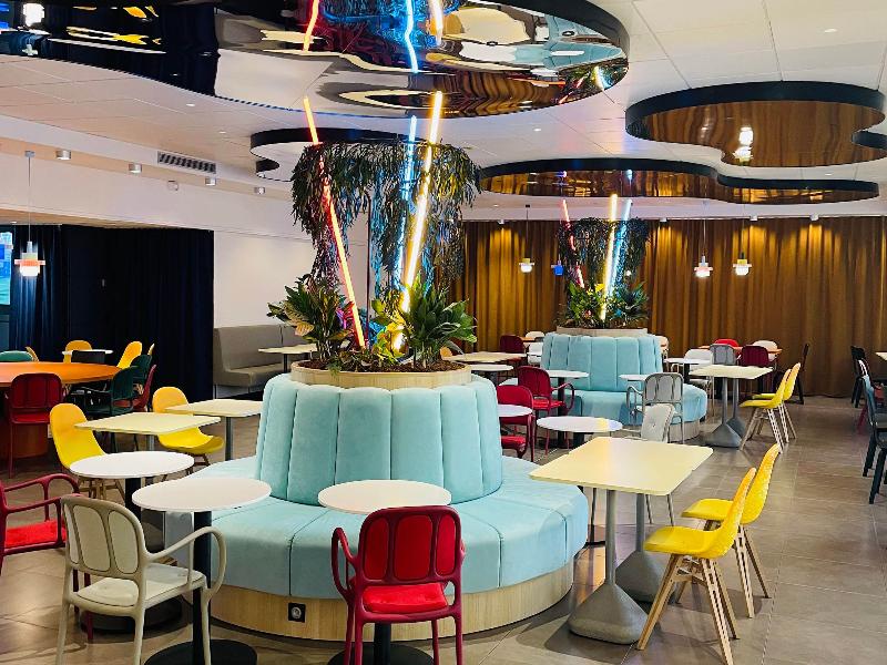 B&B HOTEL Paris 17 Batignolles image