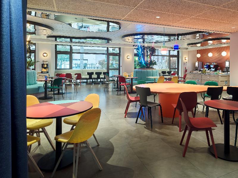 B&B HOTEL Paris 17 Batignolles image