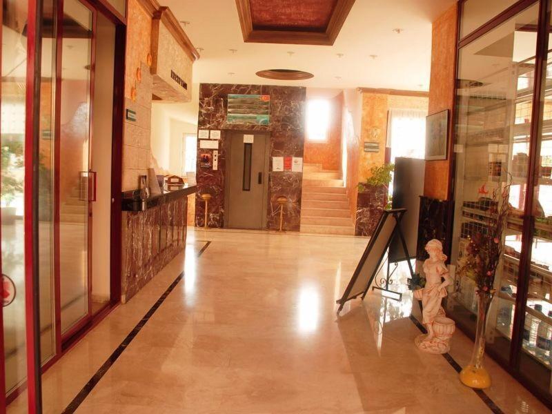 Sailor Apart Hotel image