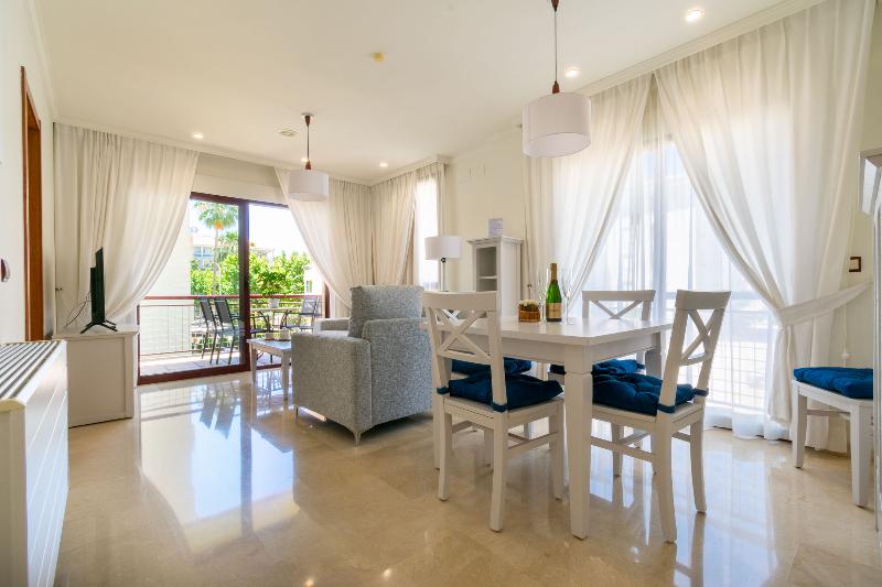 Albir Confort Avenida Apartamentos image