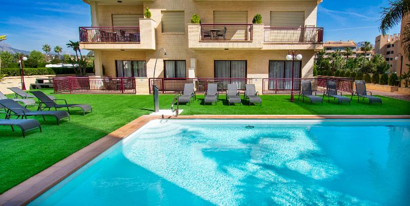 Albir Confort Avenida Apartamentos image