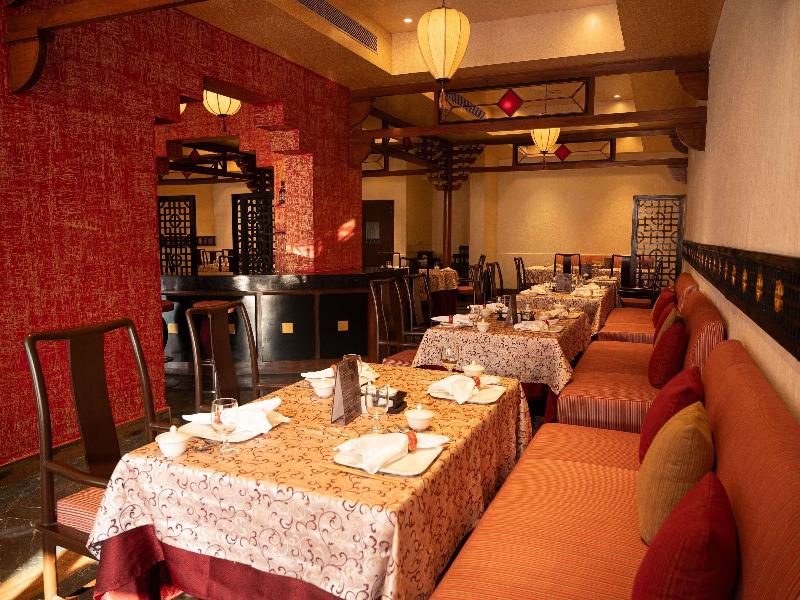 Novotel Mumbai Juhu Beach image