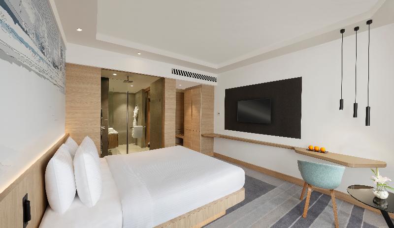 Novotel Mumbai Juhu Beach