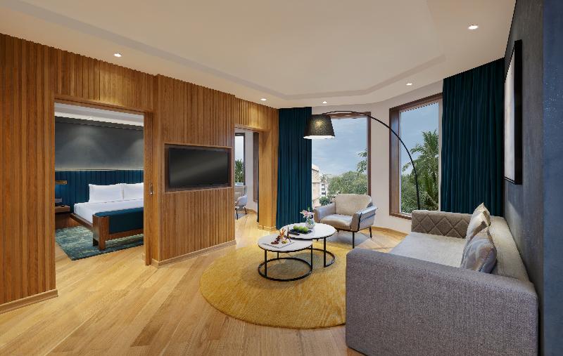 Novotel Mumbai Juhu Beach