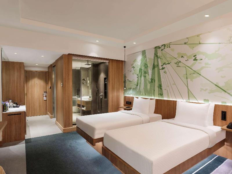 Novotel Mumbai Juhu Beach