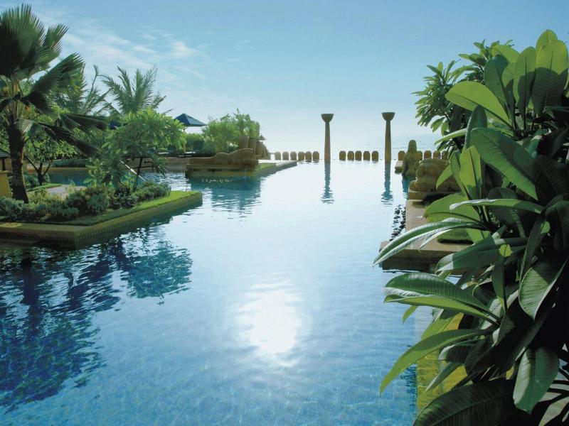 Jw Marriott Mumbai Juhu image