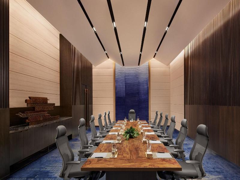 Jw Marriott Mumbai Juhu image