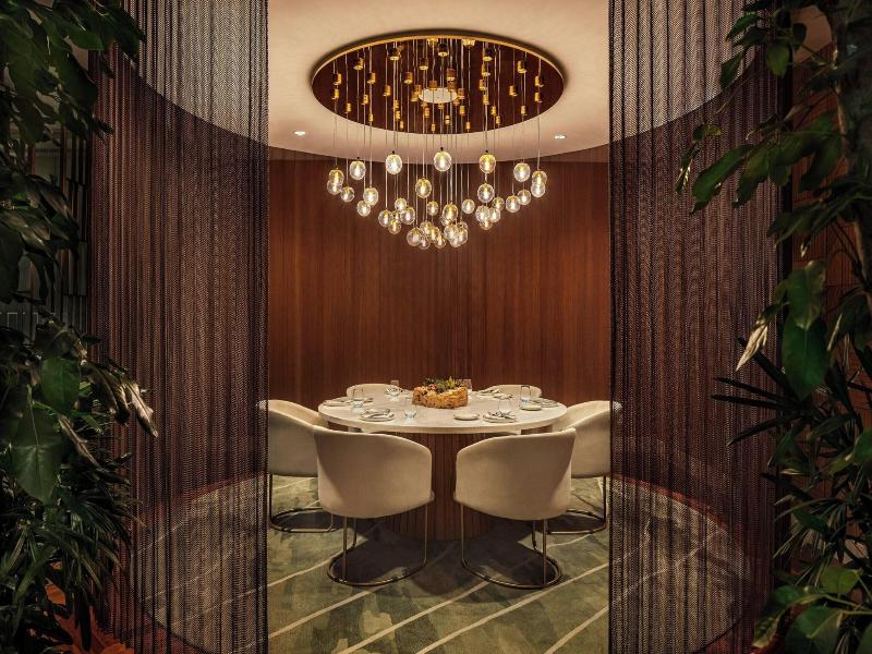 Jw Marriott Mumbai Juhu image