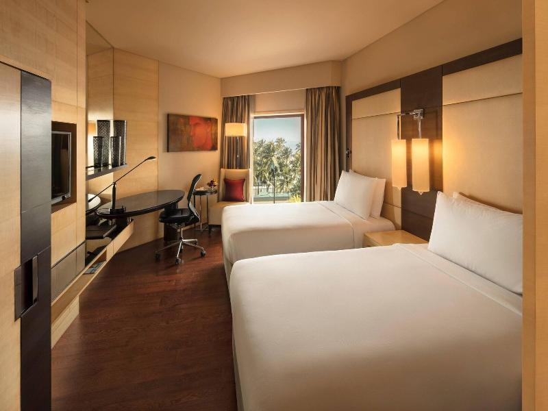 Jw Marriott Mumbai Juhu image