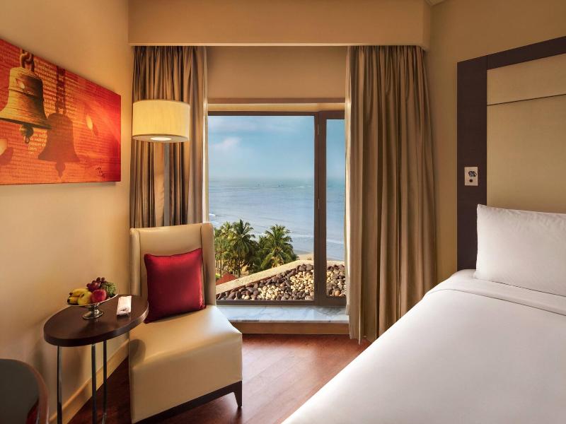 Jw Marriott Mumbai Juhu image