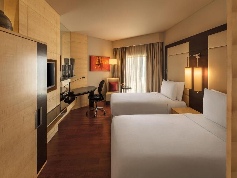 Jw Marriott Mumbai Juhu image