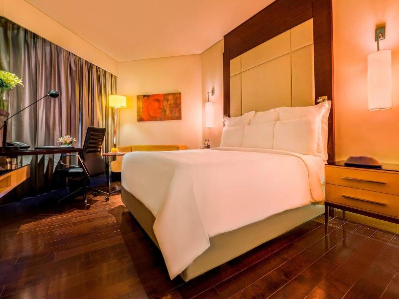Jw Marriott Mumbai Juhu image