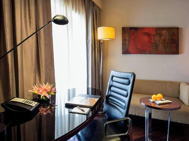Jw Marriott Mumbai Juhu image