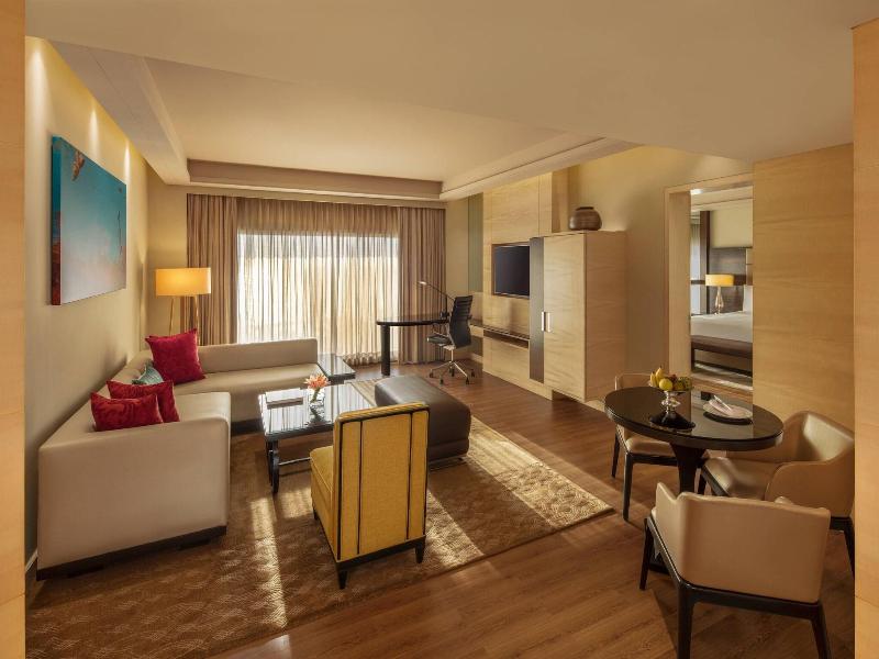 Jw Marriott Mumbai Juhu image