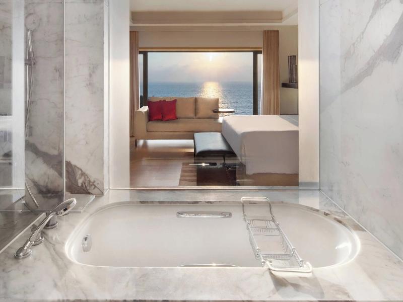 Jw Marriott Mumbai Juhu image