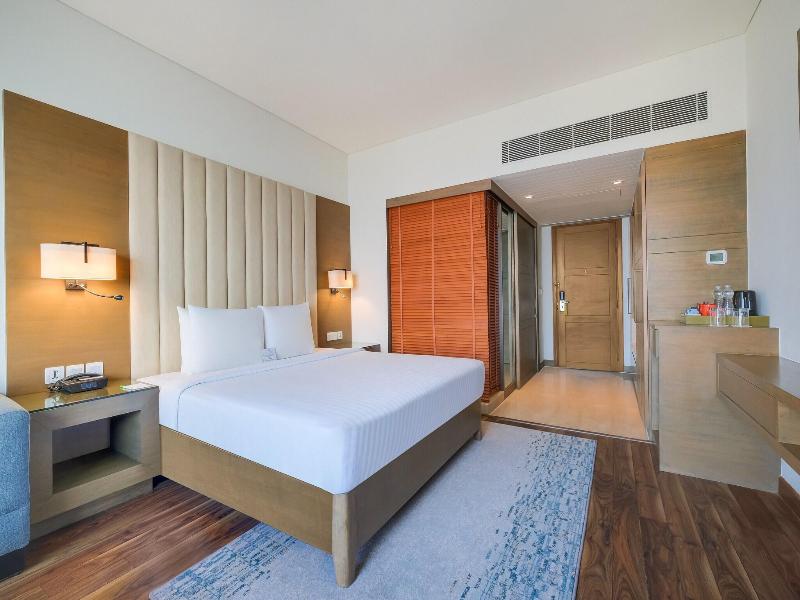 Courtyard Gurugram Downtown image