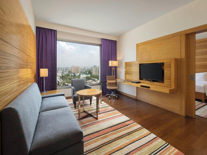 Courtyard Gurugram Downtown image