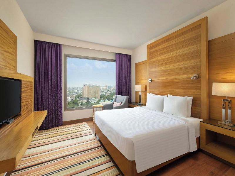 Courtyard Gurugram Downtown image