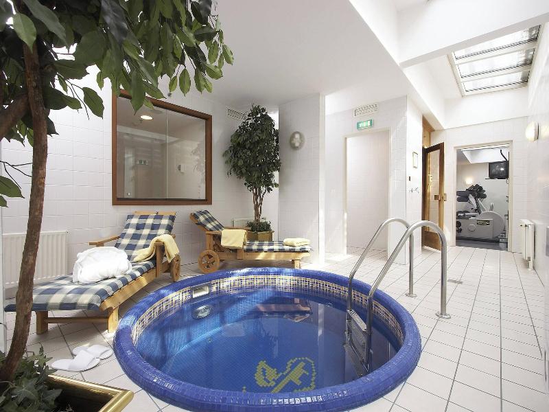 Millennium Court Marriott Executive Apartments image