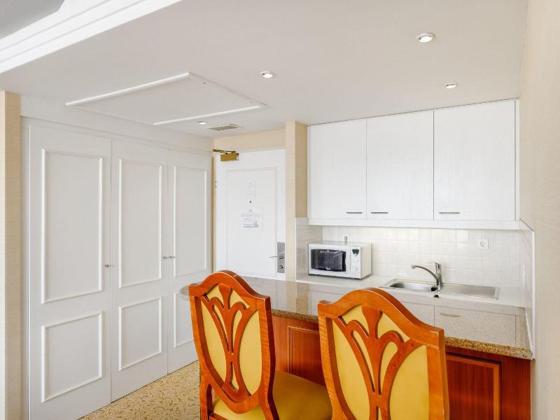 Millennium Court Marriott Executive Apartments image