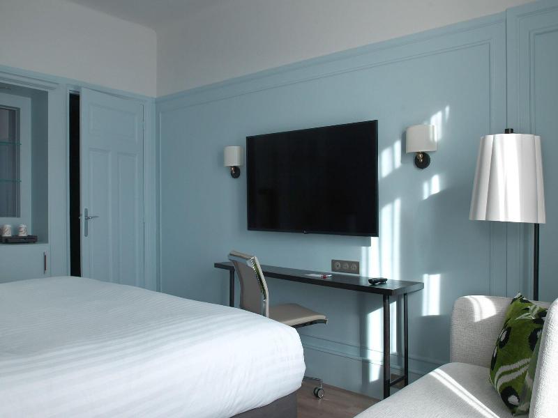 Paris Marriott Opera Ambassador Hotel image