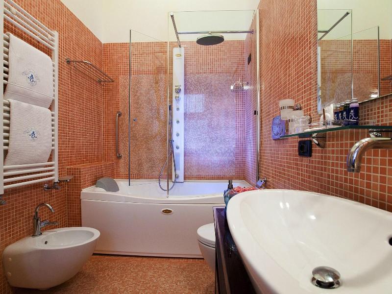 Maison Tofani image