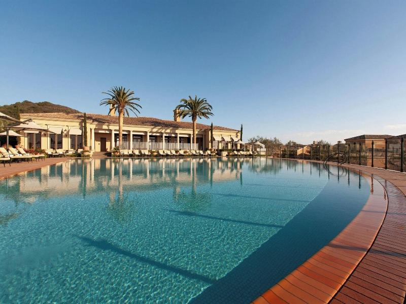 Resort at Pelican Hill image