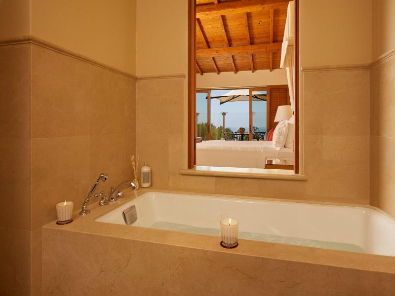 Resort at Pelican Hill image