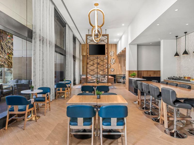 Marina del Rey Marriott image
