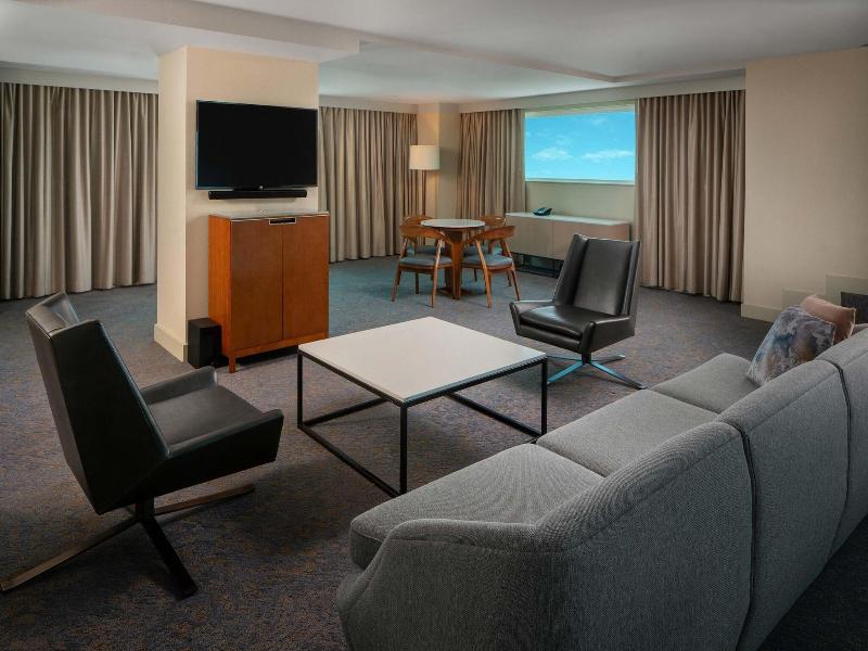 Westin Houston Memorial City image
