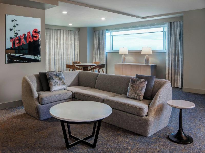 Westin Houston Memorial City image