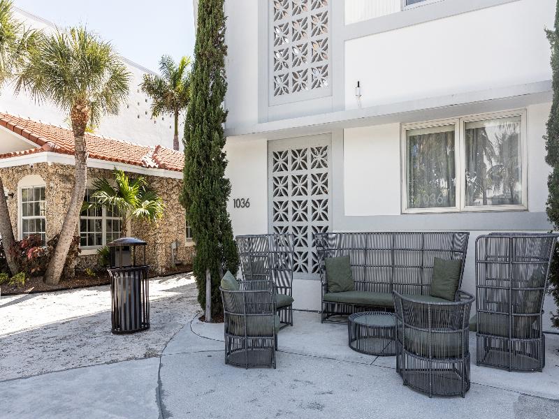 Kenmore Village Hotel, South Beach image