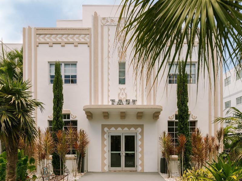 Kenmore Village Hotel, South Beach image